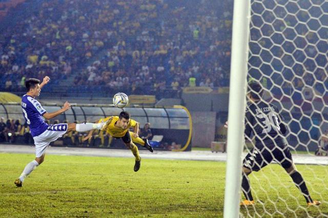 bob半岛体育平台-菲律宾众议院通过亚足联杯金靴入籍 归化几成定局